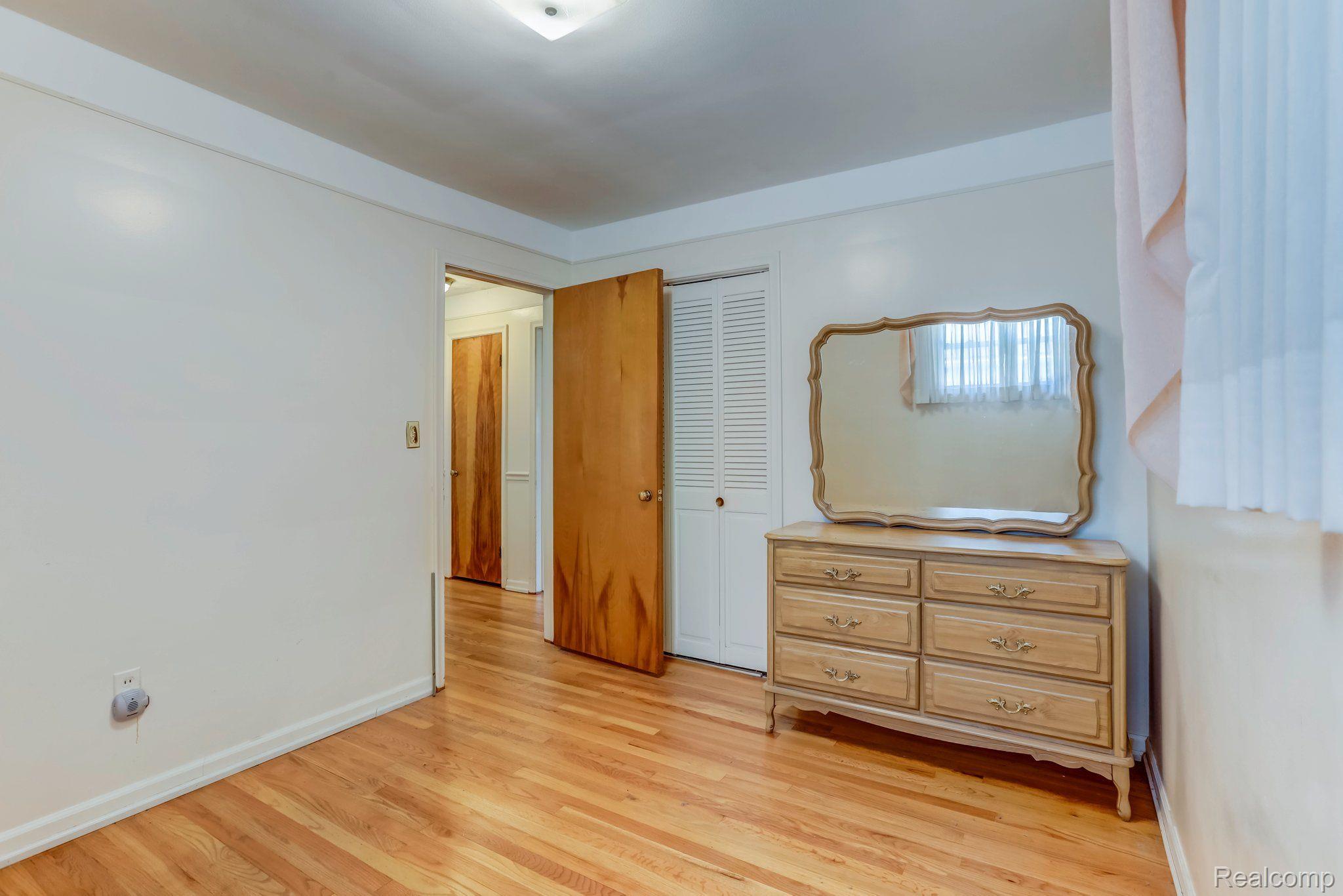 9024 Allen Road Allen Park, MI 48101 - Photo 19 of 25 Gallery Image 19