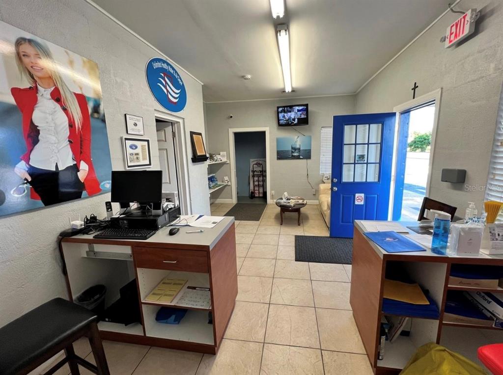 2315 West Old US Highway 441 Mount Dora, FL 32757 - Photo 9 of 19 a view of a workspace with furniture