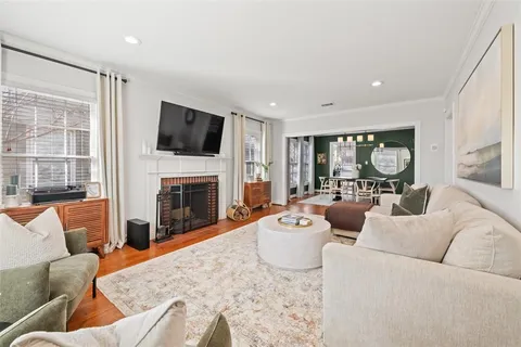 $785,000 | 6109 Kenwood Avenue, Dallas, TX 75214