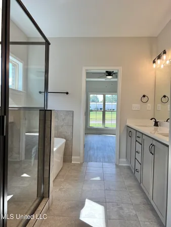 $379,900 | 2122 Scott Mdws Lane, Hernando, MS 38632