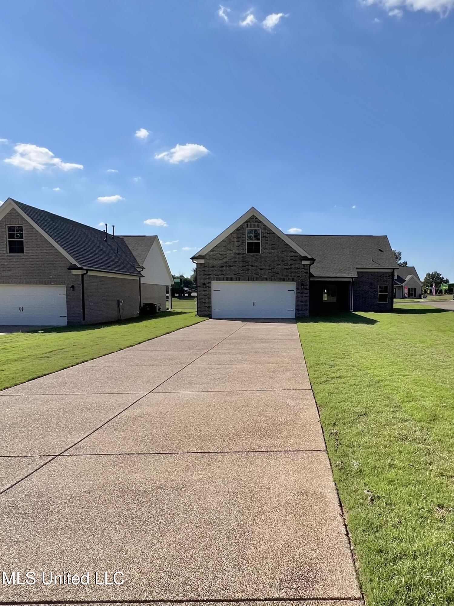 2122 Scott Mdws Lane Hernando, MS 38632 - Photo 33 of 34 IMG_4325