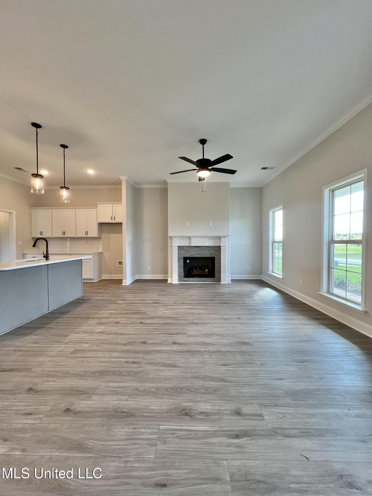 2122 Scott Mdws Lane Hernando, MS 38632 - Photo 6 of 33 IMG_4276