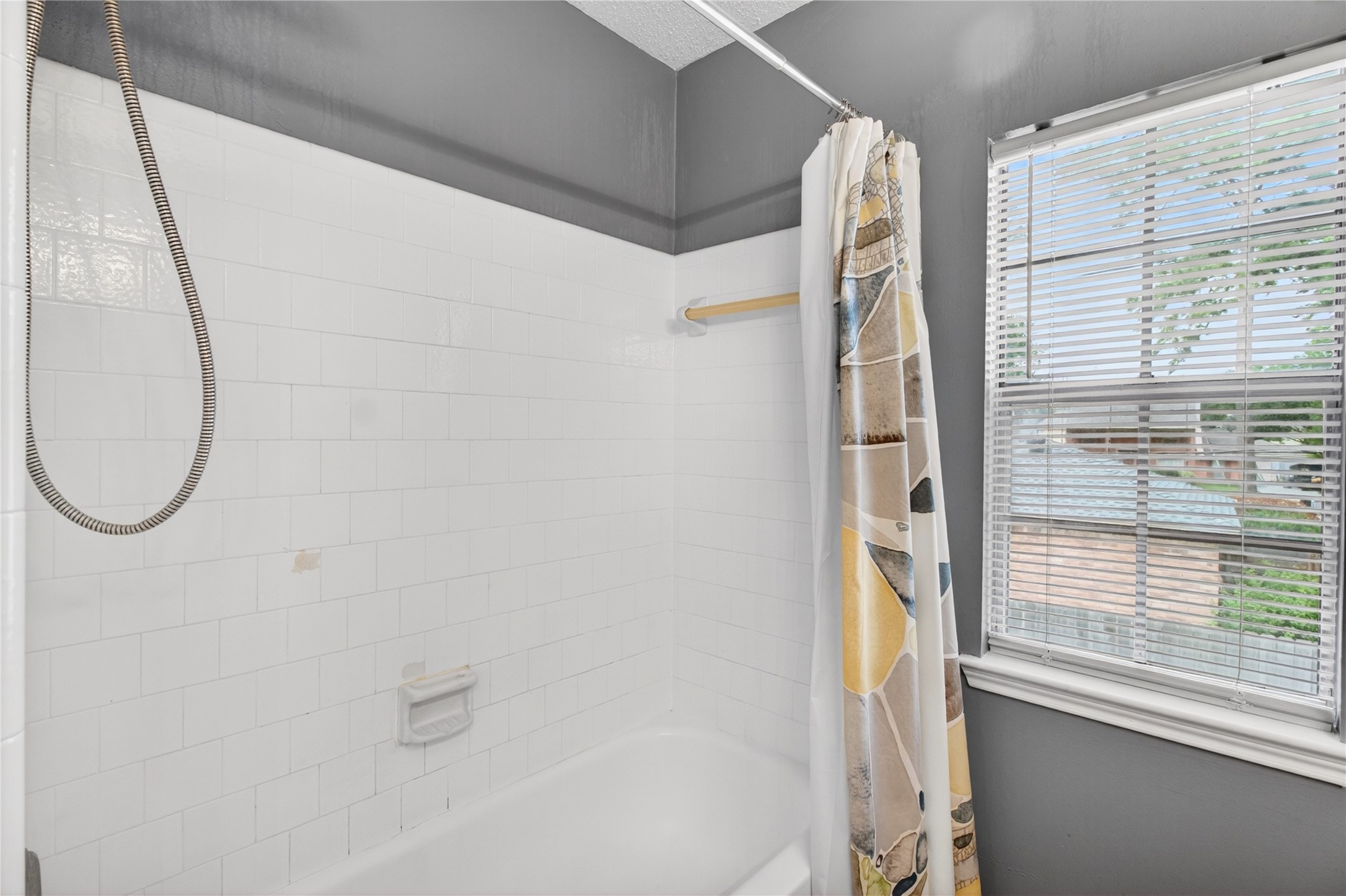 20214 Woodsboro Court Spring, TX 77388 - Photo 36 of 50 Second Full Bath! Double Sinks! Plenty of room for sharing!