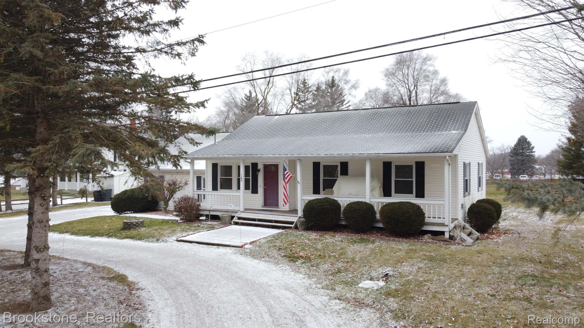 149 Myers Road Lapeer, MI 48446 - Photo 6 of 40 Gallery Image 6
