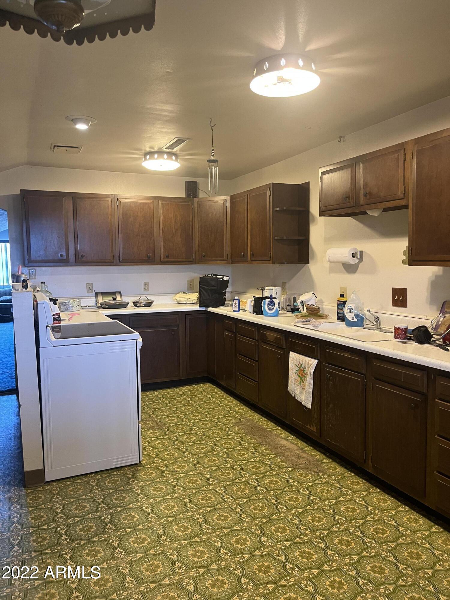 3840 West Whitewater School Road Elfrida, AZ 85610 - Photo 6 of 42 kitchen