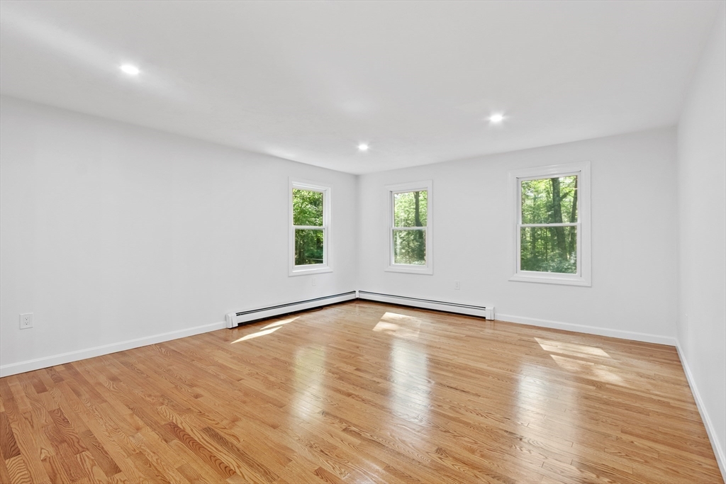 98 Mt Jefferson Road Hubbardston, MA 01452 - Photo 19 of 38 Gallery Image 19