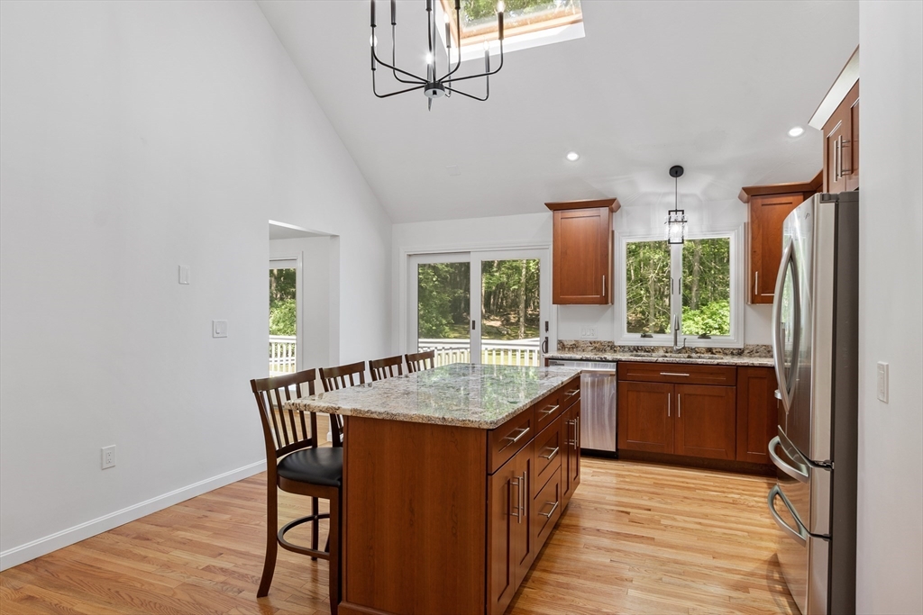 98 Mt Jefferson Road Hubbardston, MA 01452 - Photo 4 of 38 Gallery Image 4