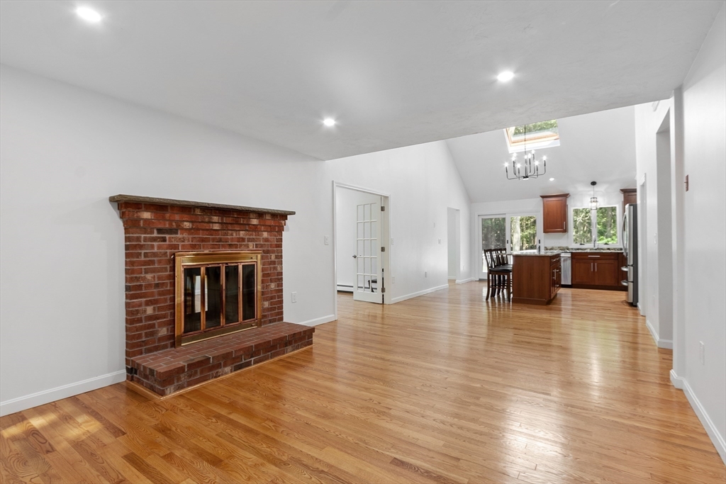 98 Mt Jefferson Road Hubbardston, MA 01452 - Photo 8 of 38 Gallery Image 8