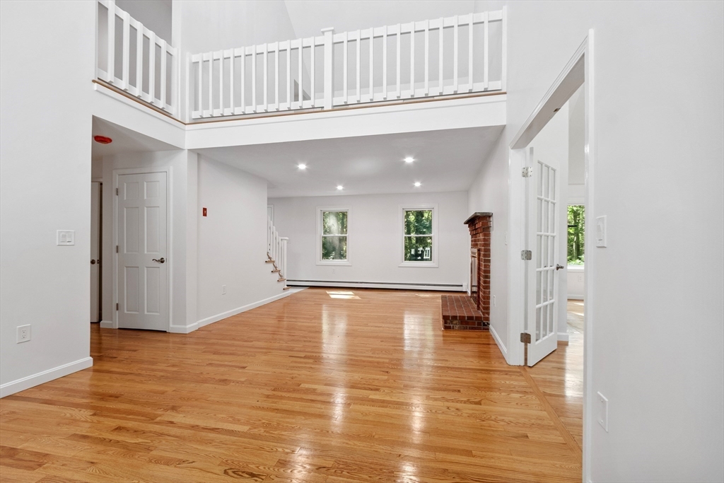 98 Mt Jefferson Road Hubbardston, MA 01452 - Photo 9 of 38 Gallery Image 9
