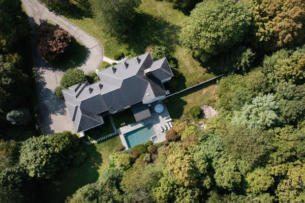 $10,500 | 138 Nod Road, Ridgefield, CT 06877