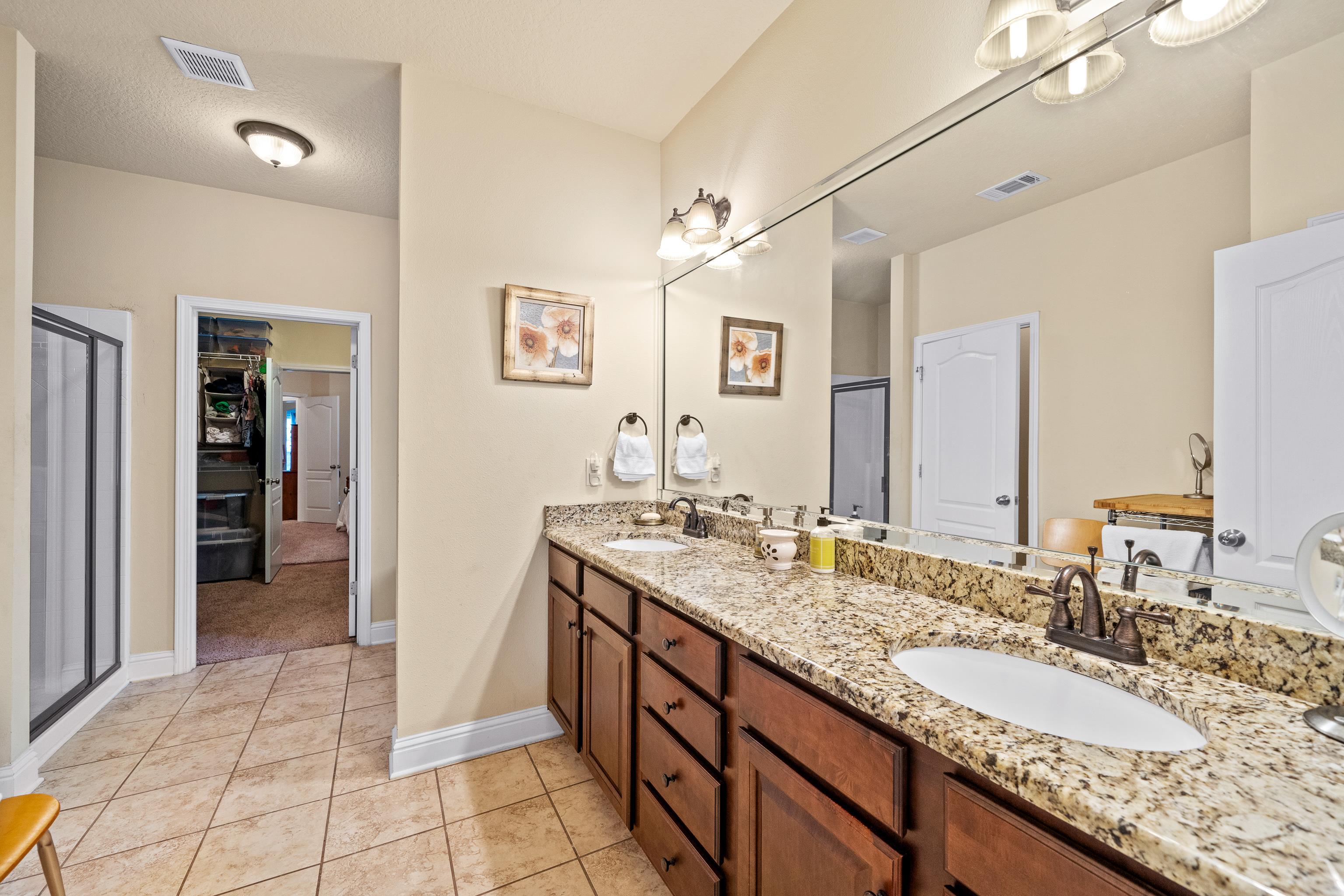 9115 Krystal Ridge Court Daphne, AL 36526 - Photo 19 of 39 Bathroom
