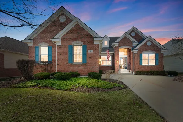 $989,000 | 7 Chaco Court, South Barrington, IL 60010