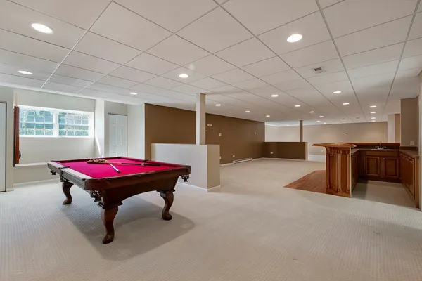 $989,000 | 7 Chaco Court, South Barrington, IL 60010