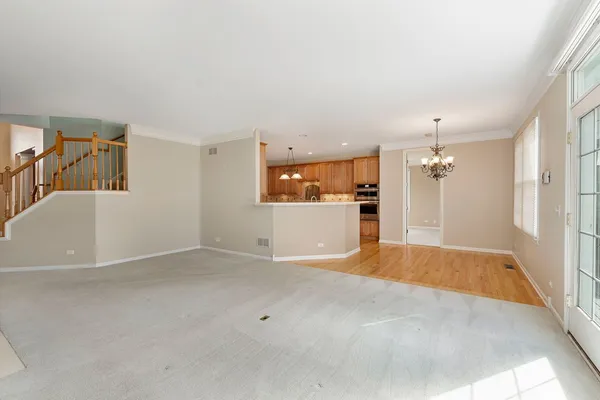 $989,000 | 7 Chaco Court, South Barrington, IL 60010