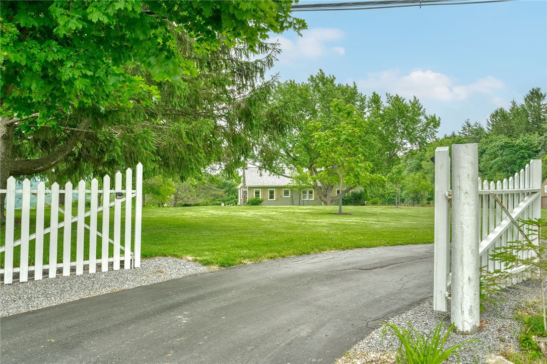 4343 Elm Tree Road Bloomfield, NY 14469 - Photo 3 of 50