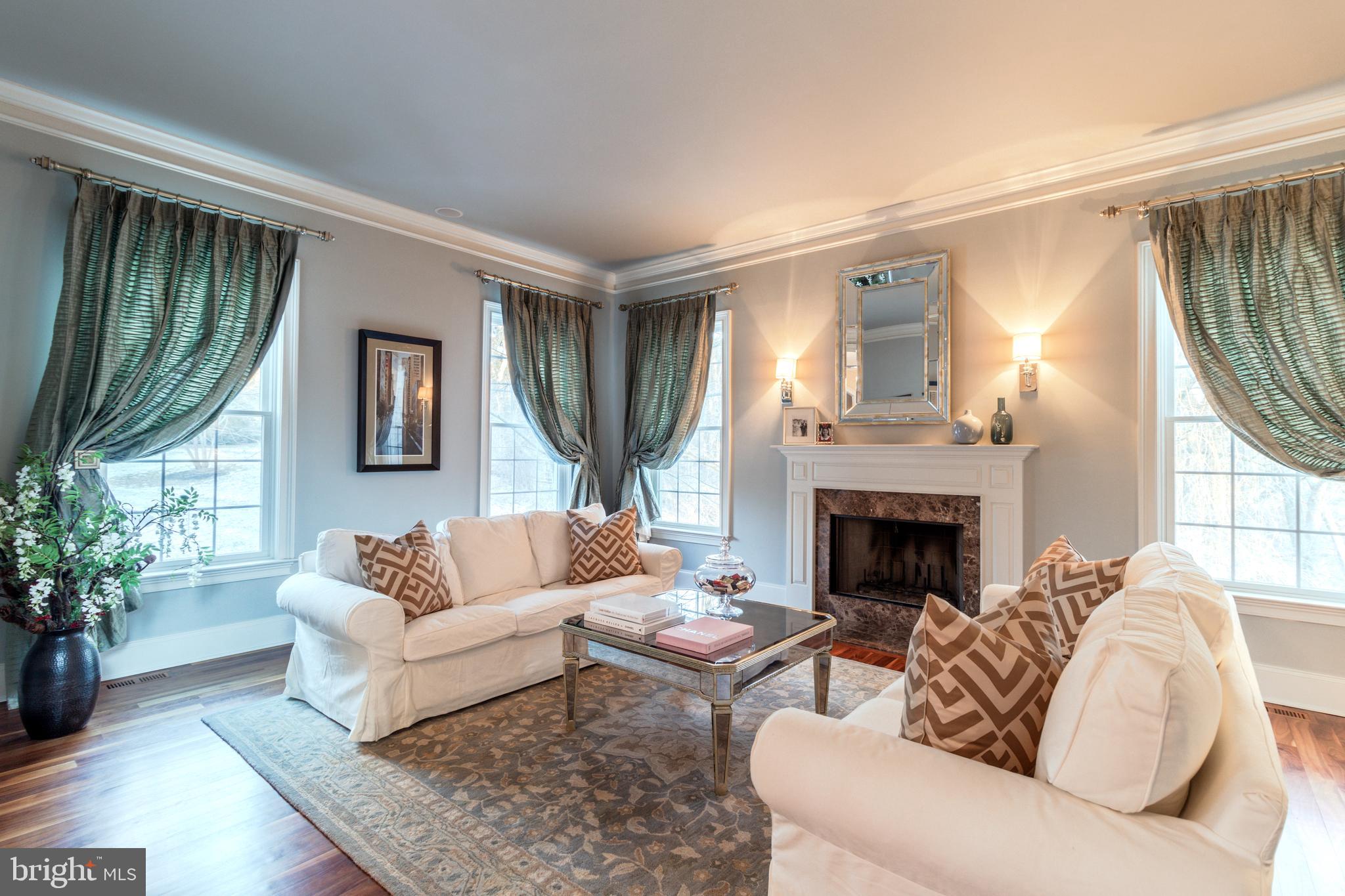 45 Atwater Road Chadds Ford, PA 19317 - Photo 6 of 43 Living Room