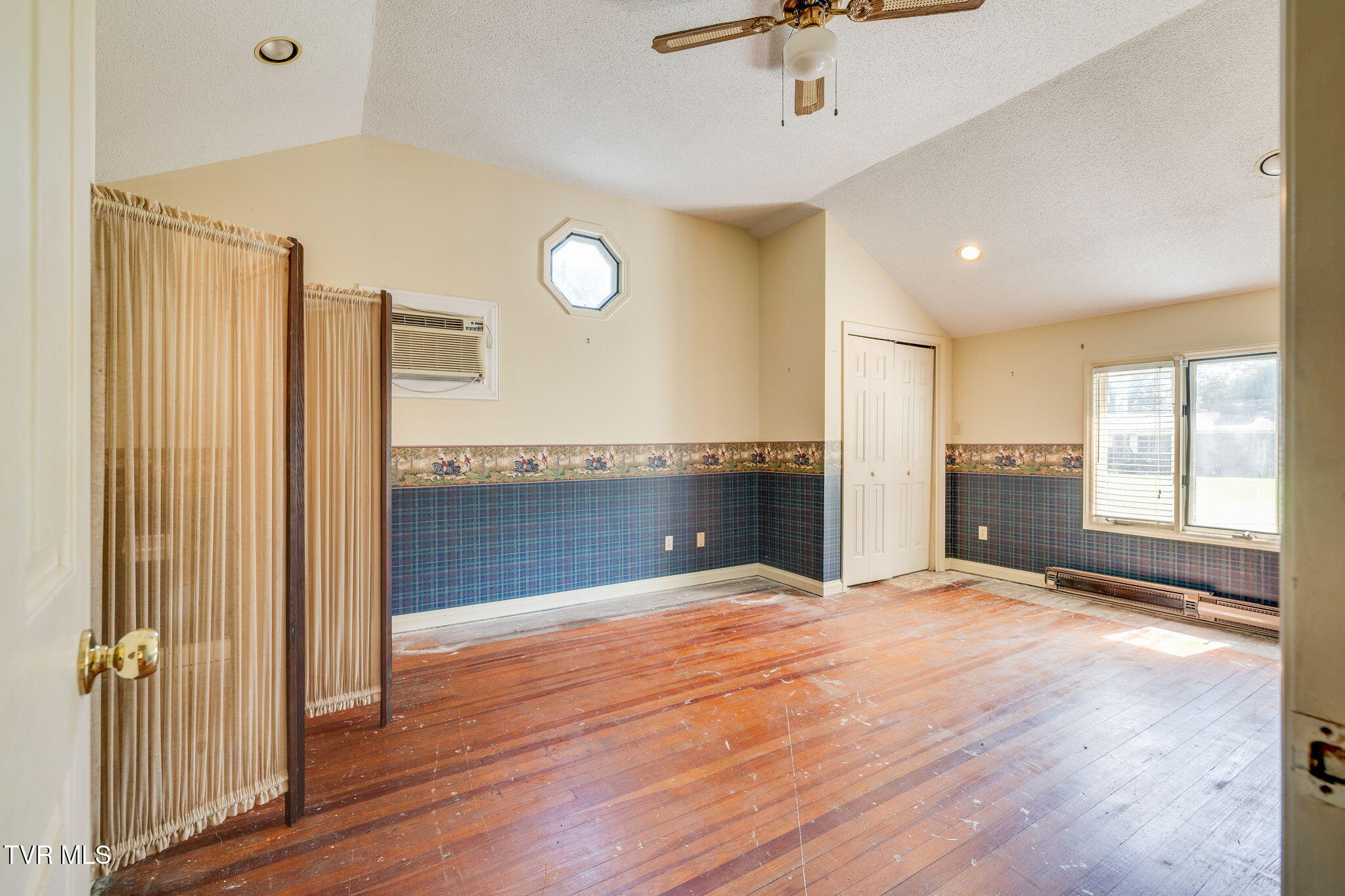 104 Patterson Road Kingsport, TN 37660 - Photo 19 of 35 019