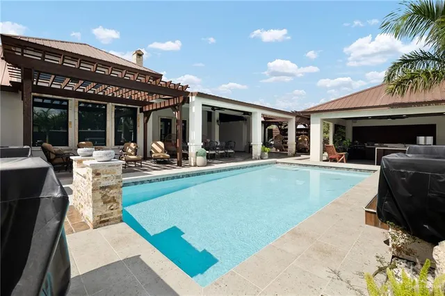 $749,000 | 1320 South Cesar Chavez Road, Edinburg, TX 78542