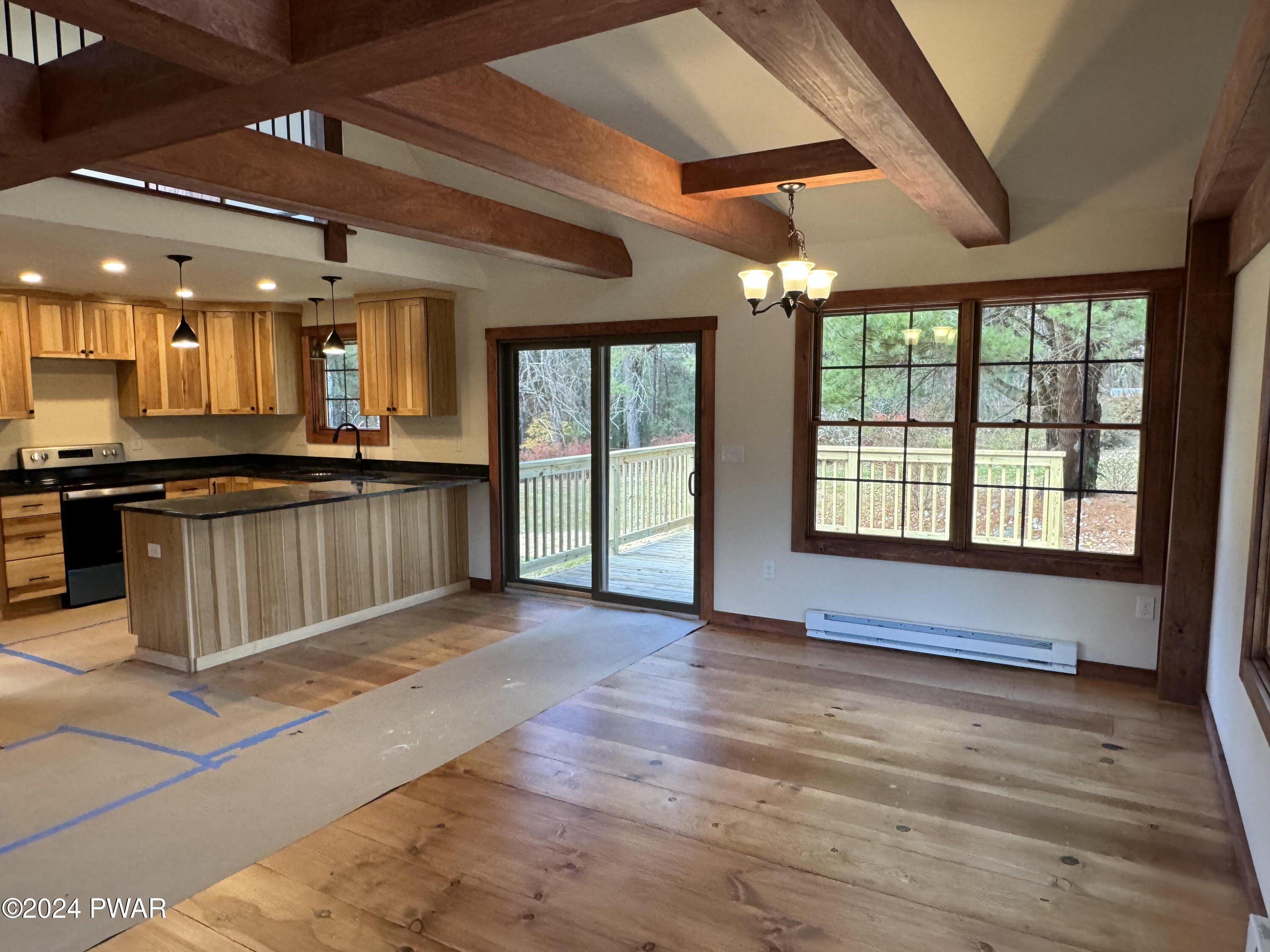 225 Raymondskill Road Milford, PA 18337 - Photo 17 of 27 Living Dining