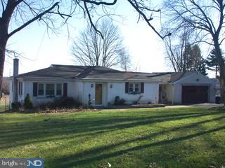 23 Riverview Road Pottstown, PA 19465 - Photo 1 of 4