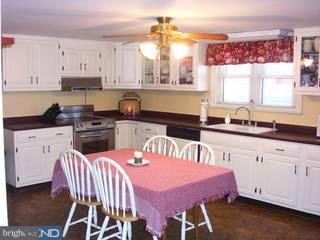 23 Riverview Road Pottstown, PA 19465 - Photo 3 of 4