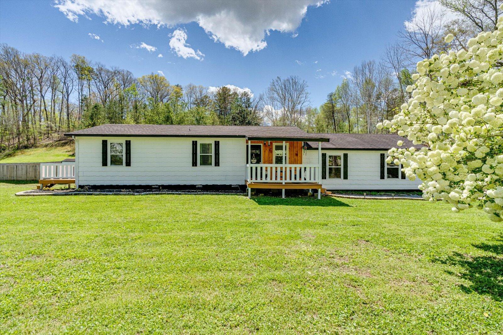 13751 Lillard Road Soddy Daisy, TN 37379 - Photo 1 of 29 Lillard 1