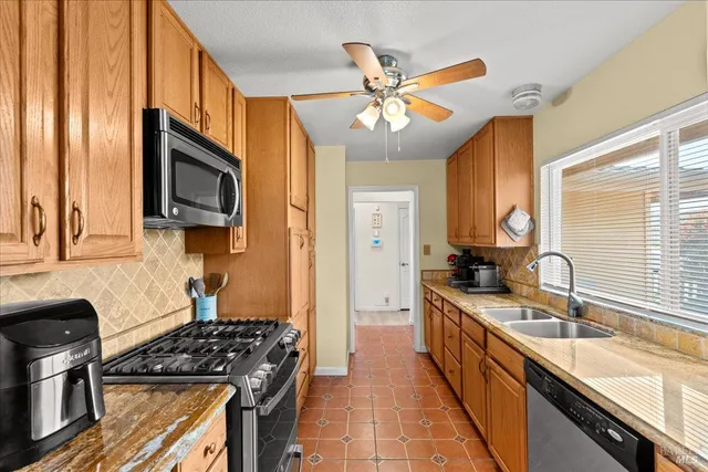 $590,000 | 112 Aragon Court, Vallejo, CA 94591