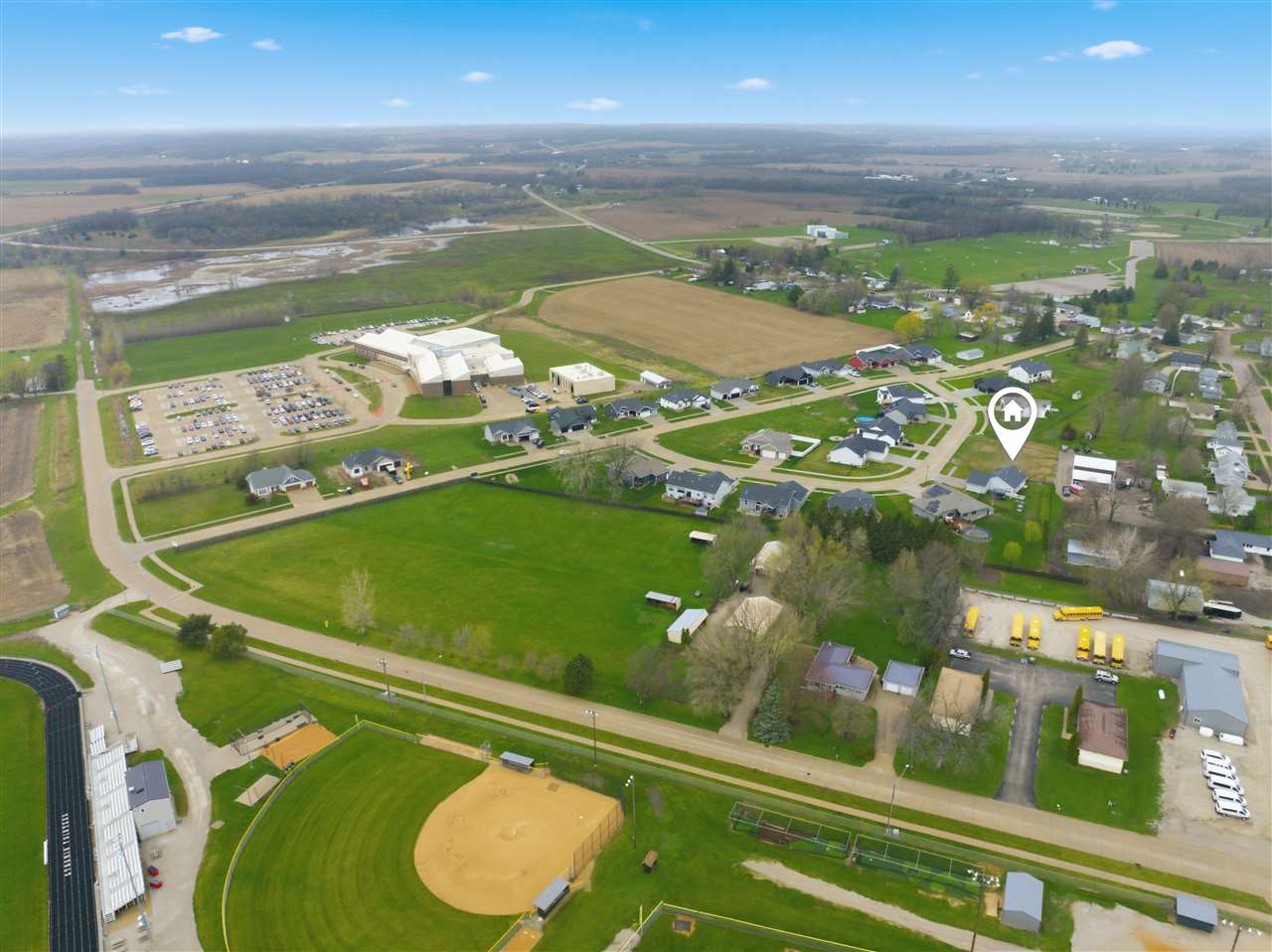 708 Pointer Circle Center Point, IA 52213 - Photo 7 of 9 Gallery Image 7
