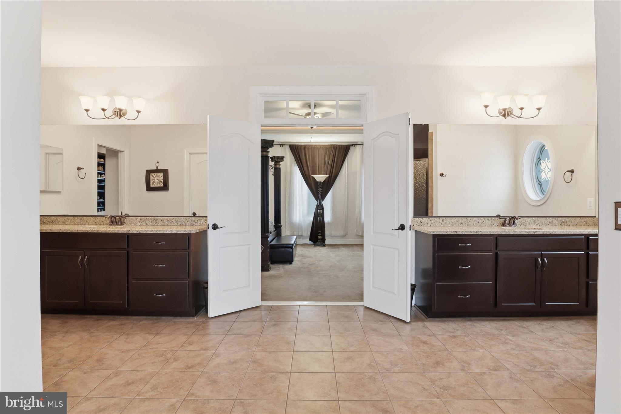 7501 Clifton Road Clifton, VA 20124 - Photo 35 of 101 Primary Bath