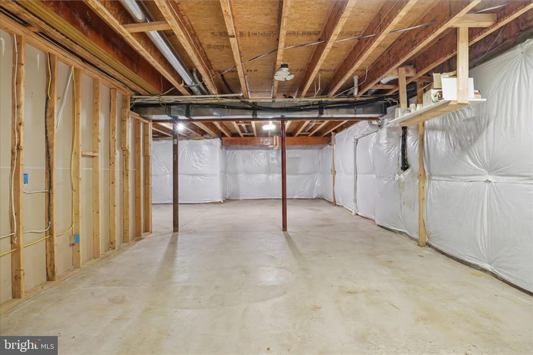 7501 Clifton Road Clifton, VA 20124 - Photo 52 of 101 Tons of Storage