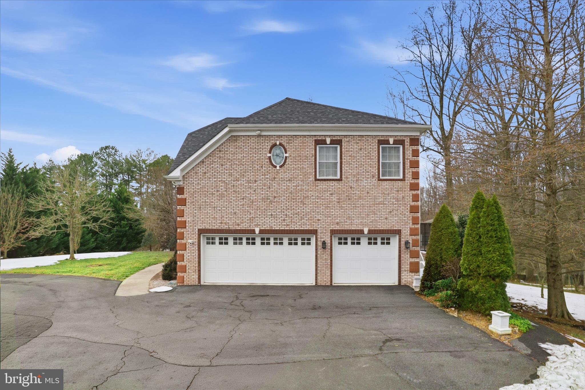 7501 Clifton Road Clifton, VA 20124 - Photo 7 of 101 3 Car Garage with Tesla Charging Station