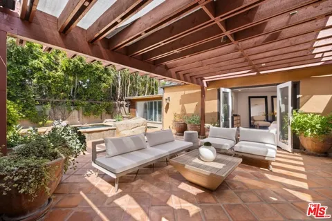 $2,495,000 | 4911 Ben Avenue, Valley Village, CA 91607