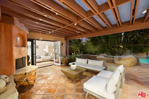 $2,495,000 | 4911 Ben Avenue, Valley Village, CA 91607