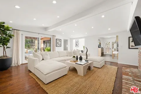 $2,495,000 | 4911 Ben Avenue, Valley Village, CA 91607