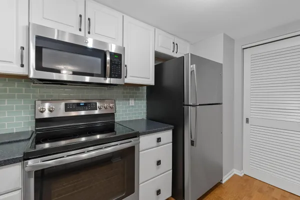 $274,000 | 270 East Highland Avenue, Unit 1021, Milwaukee, WI 53202