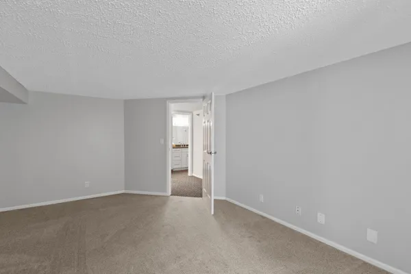 $274,000 | 270 East Highland Avenue, Unit 1021, Milwaukee, WI 53202