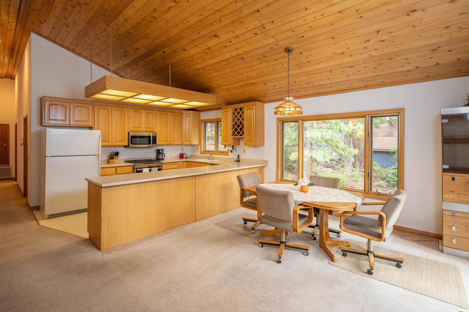 11941 Ski Run Road Truckee, CA 96161 - Photo 6 of 21 Gallery Image 6