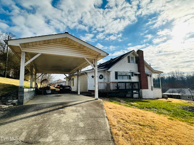 $249,900 | 265 Wilmeth Street, Weber City, VA 24290