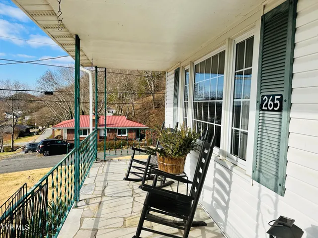 $249,900 | 265 Wilmeth Street, Weber City, VA 24290