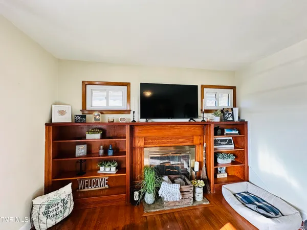 $199,900 | 265 Wilmeth Street, Weber City, VA 24290
