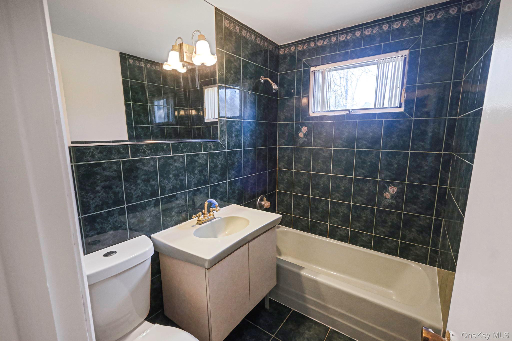 15 Community Road Coram, NY 11727 - Photo 24 of 49