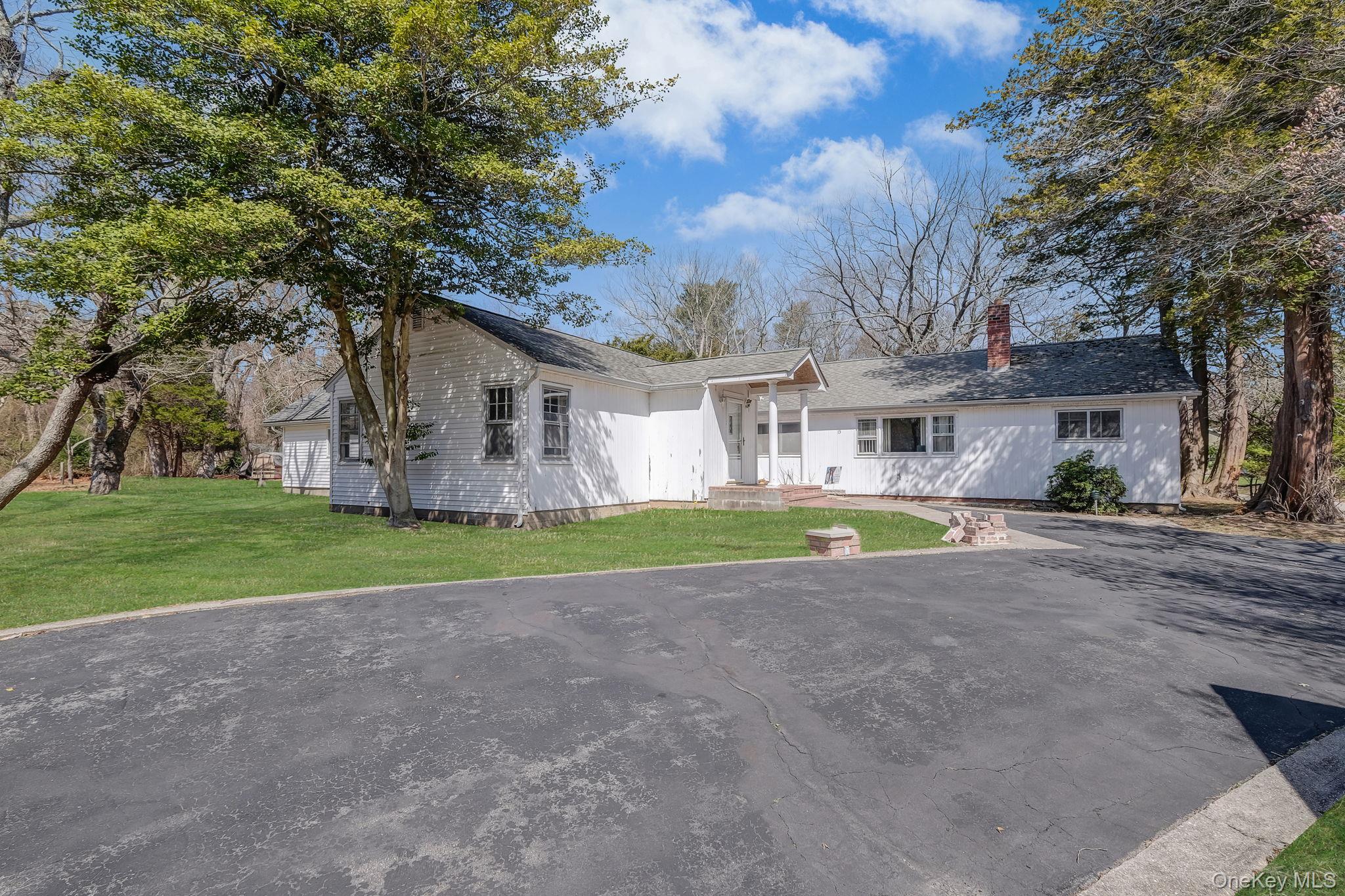 15 Community Road Coram, NY 11727 - Photo 38 of 49