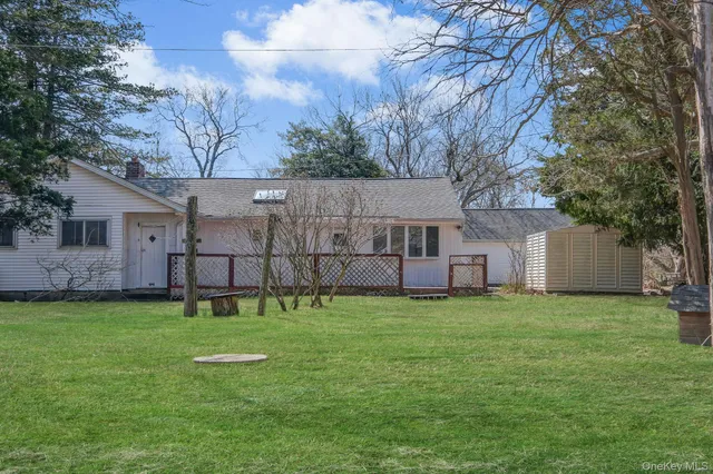 $5,500 | 15 Community Road, Coram, NY 11727