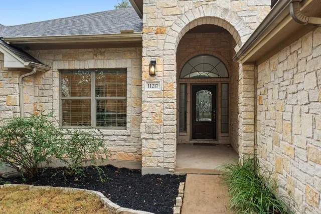 $3,225 | 11217 Cap Stone Drive, Austin, TX 78739