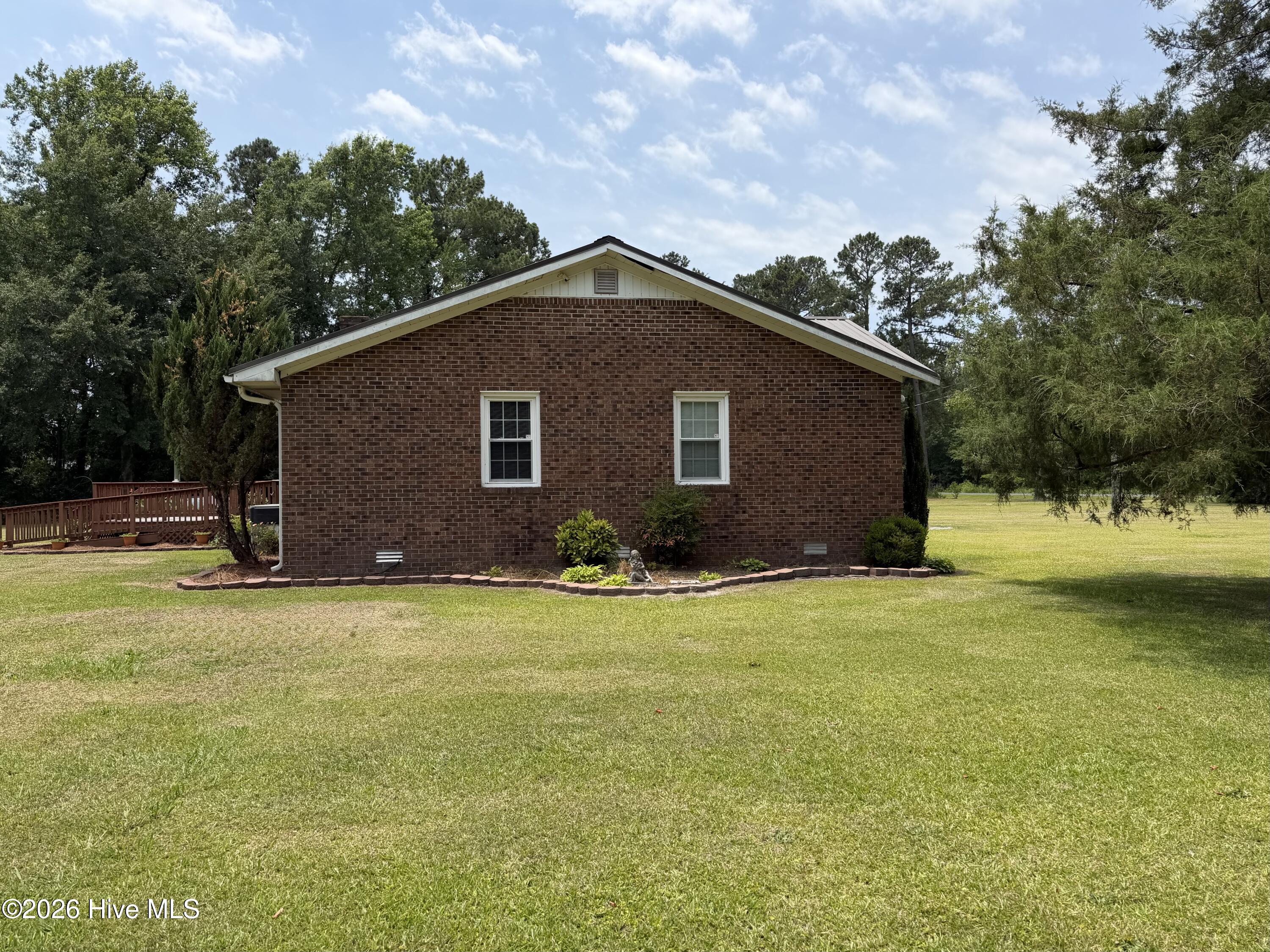 3144 Wintergreen Road Cove City, NC 28523 - Photo 44 of 54 Side View