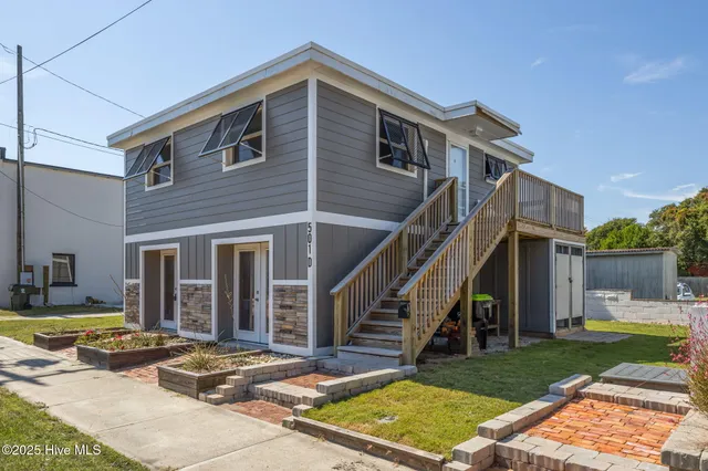 $2,300 | 501 Bridges Street, Unit D, Morehead City, NC 28557