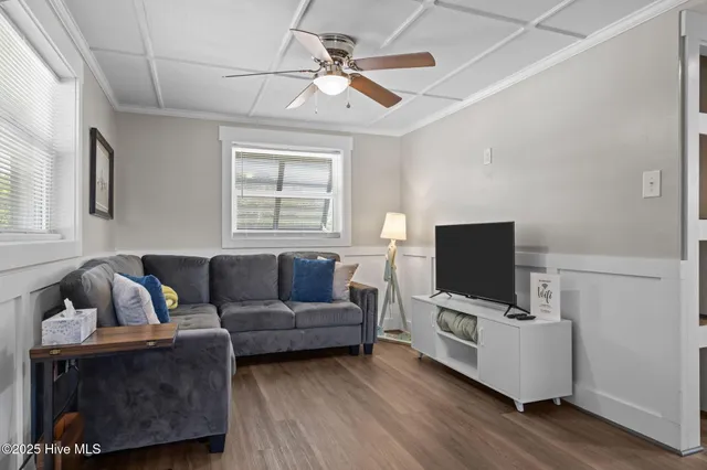 $2,300 | 501 Bridges Street, Unit D, Morehead City, NC 28557