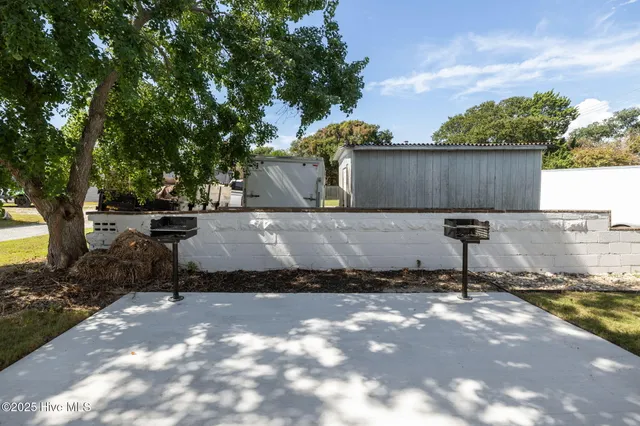 $2,300 | 501 Bridges Street, Unit D, Morehead City, NC 28557