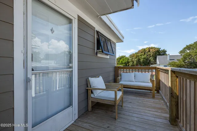 $2,300 | 501 Bridges Street, Unit D, Morehead City, NC 28557