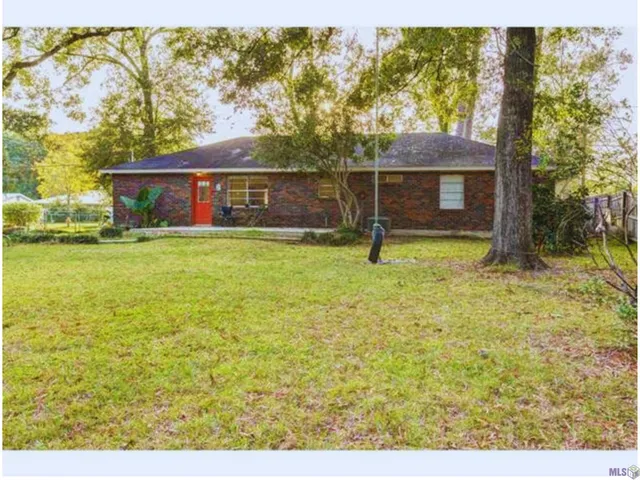 $1,390 | 623 South Cypress Street, Hammond, LA 70403